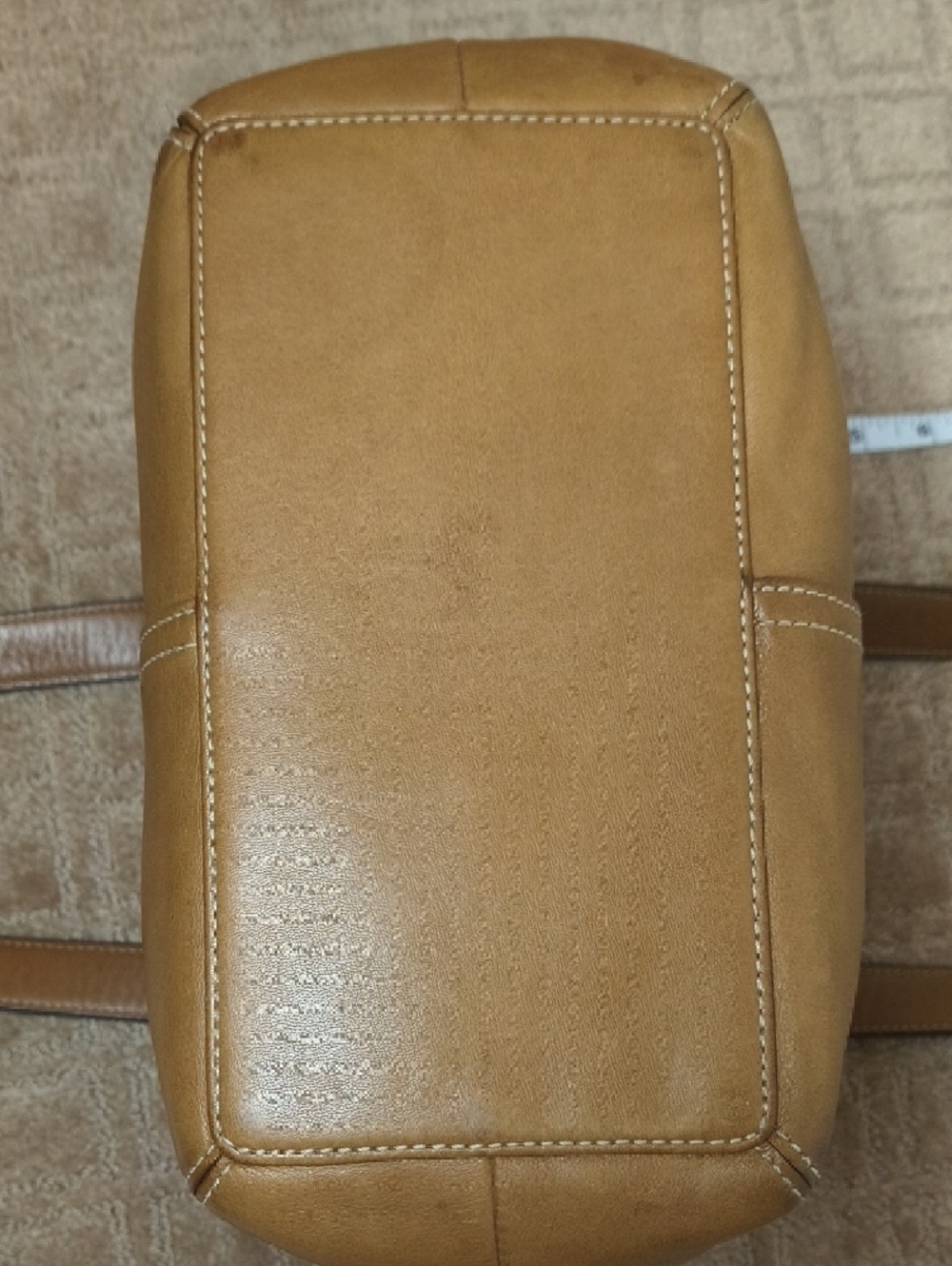 Vintage Coach Tan Leather Shoulder Tote with Silver Hardware - Picture 9 of 10